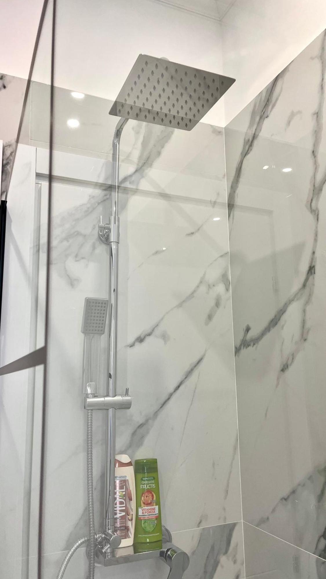 Appartamento Moderno Freidour, Metro Rivoli Torino Esterno foto
